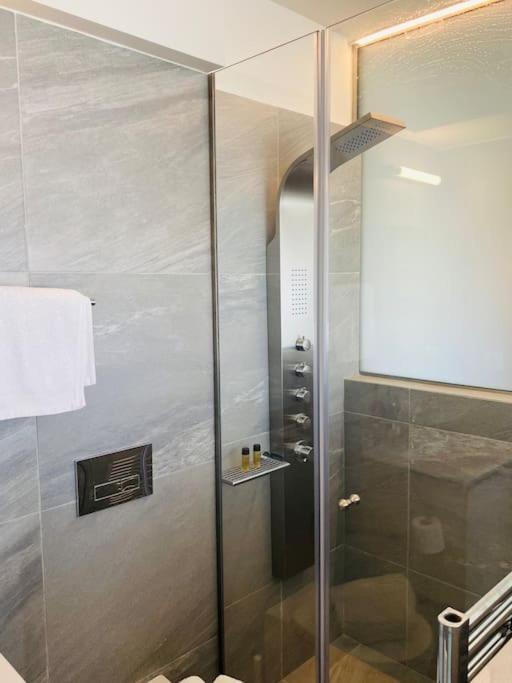 Luxury Maisonette With Shared Pool Афіни Екстер'єр фото